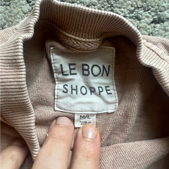 Le Bon Shoppe Jeanie Tee - Picture 3 of 4